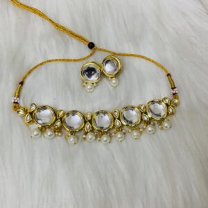 Kundan Studded Jewellery Set