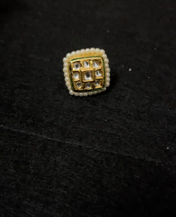 Gold-Plated Kundan Studded Floral Shaped Finger Ring
