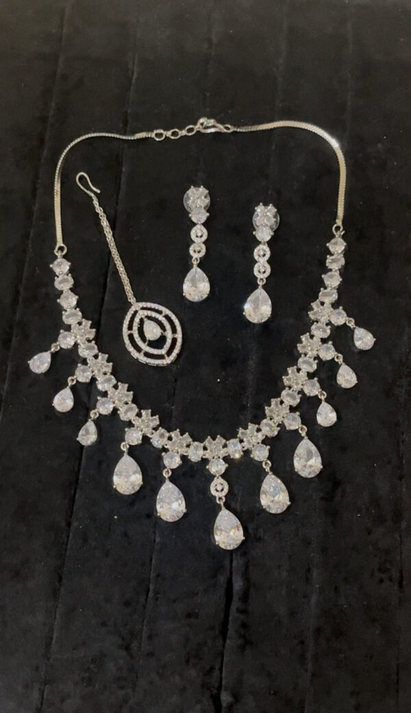 Premium quality AD necklace set with maangtika