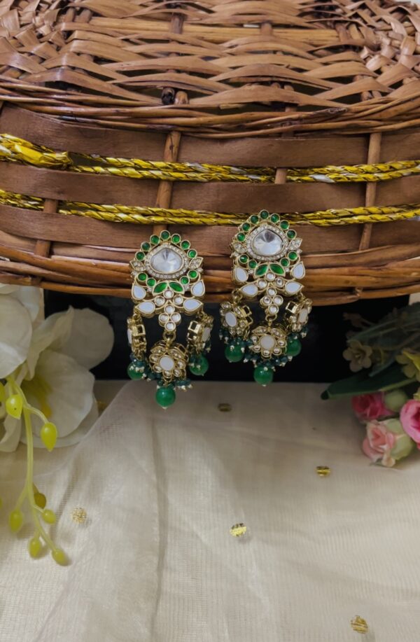 Premium quality light weight kundan earring in green