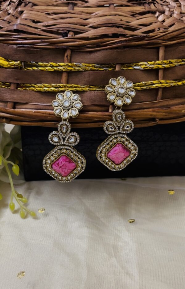 Premium quality light weight kundan earring in pink