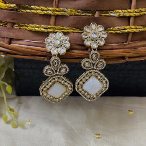 Premium quality light weight kundan...