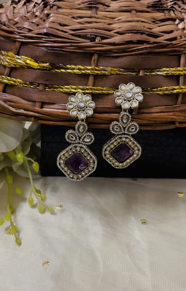 Premium quality light weight kundan earring in wine