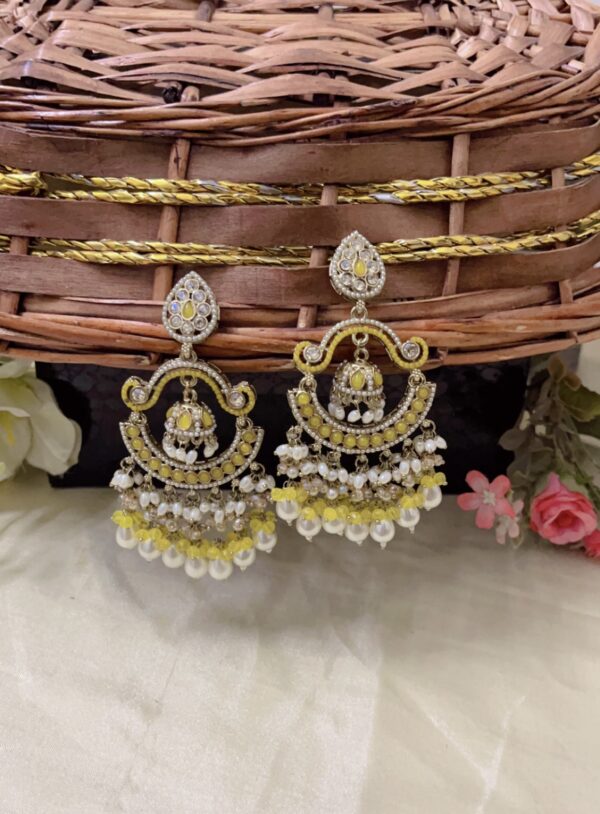 Premium quality light weight kundan earring in yellow