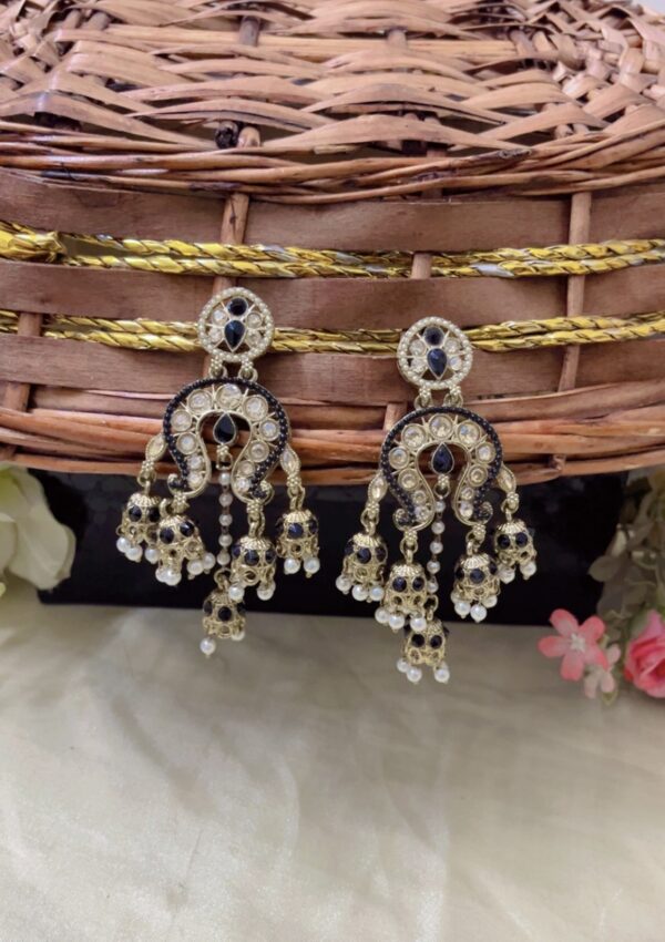 Premium quality long pearl earring in black