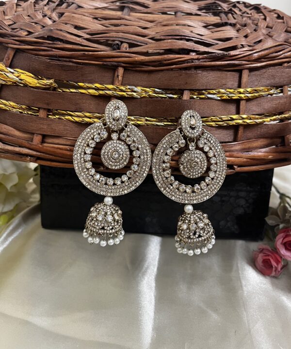 Premium quality light weight jhumka in multi
