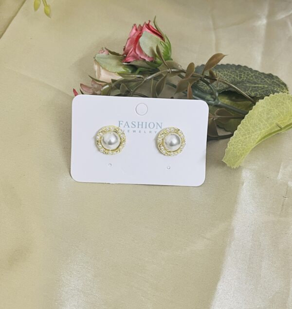 Contemporary hoop earring