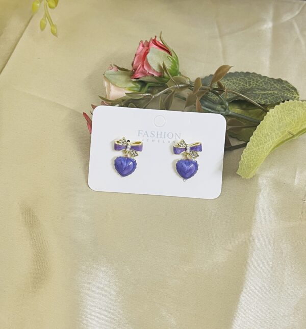 Contemporary hoop earring