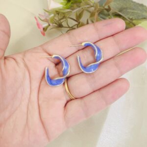 Contemporary hoop earring