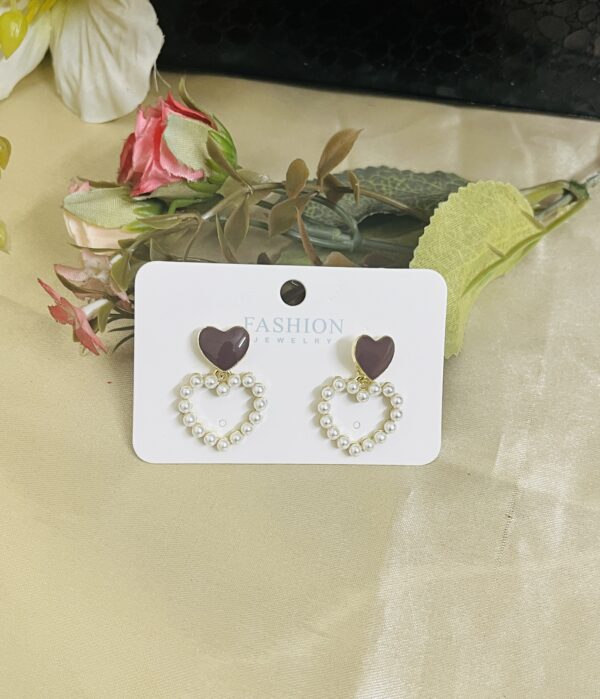 Contemporary Drop heart shape earring